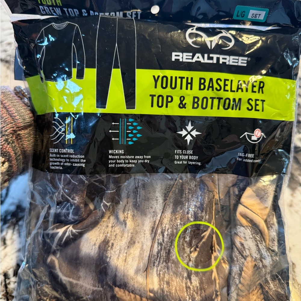 REALTREE GIRLS Youth Camo Baselayer Bottom & Top Set - Brown and Black